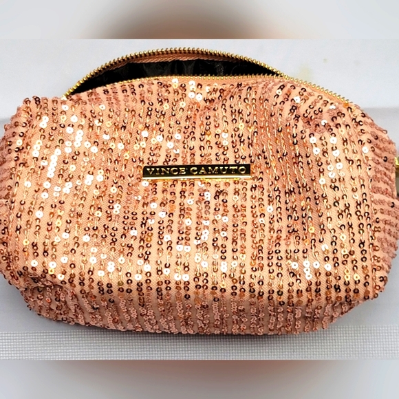 Vince Camuto  make up bag. - Picture 1 of 6
